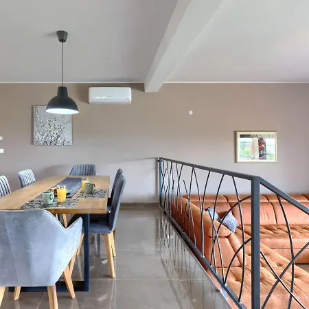 Vikendica Bella By Interhome *