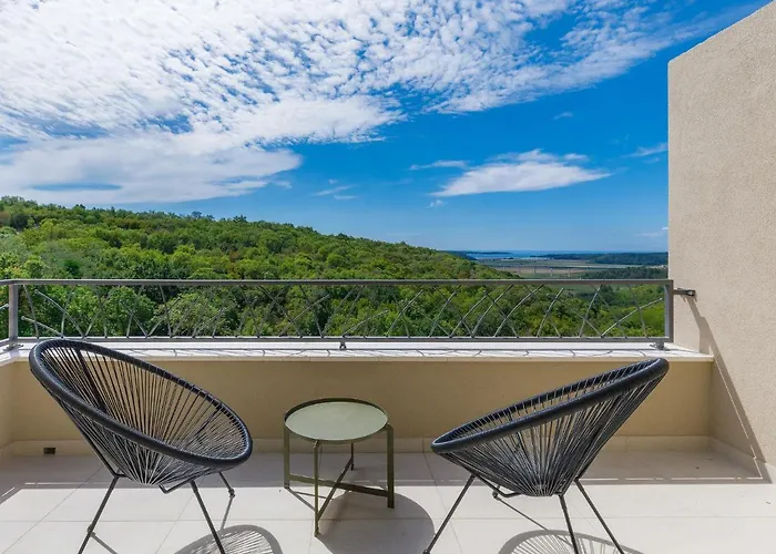 Bella By Interhome * 브르토니글라