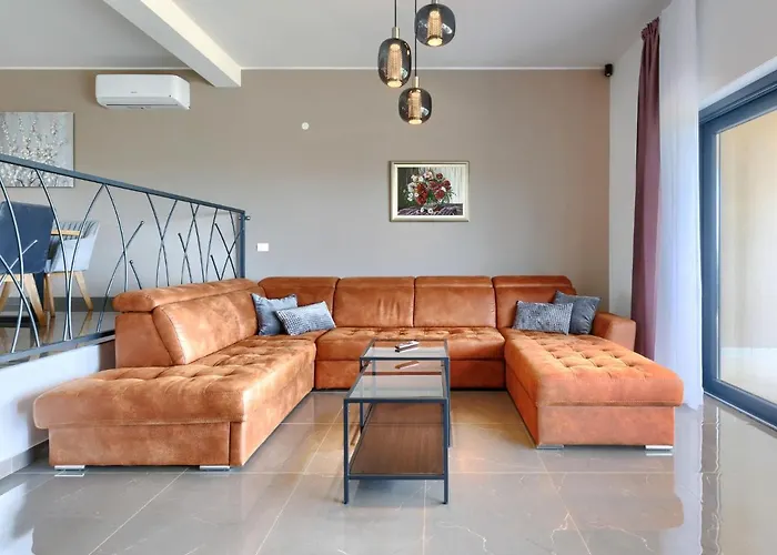 Bella By Interhome 브르토니글라