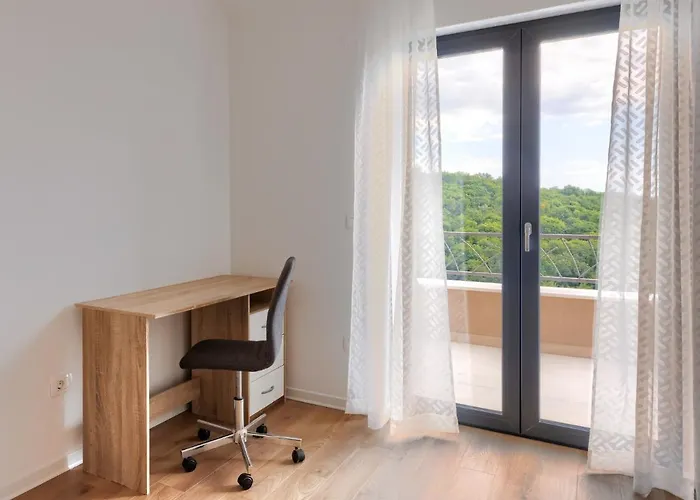 펜션 Bella By Interhome 브르토니글라