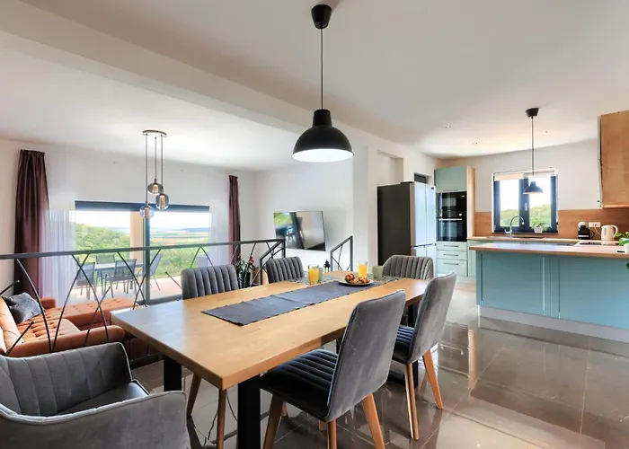 Bella By Interhome * 브르토니글라