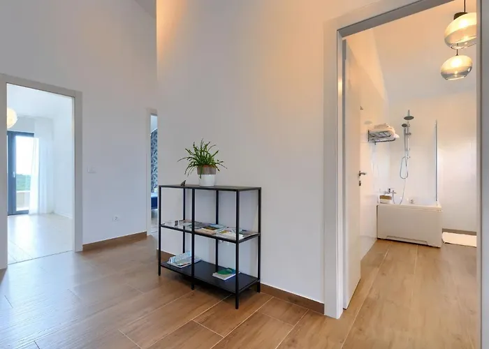 펜션 Bella By Interhome 브르토니글라