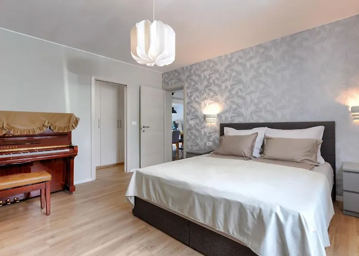 Bella By Interhome * 브르토니글라